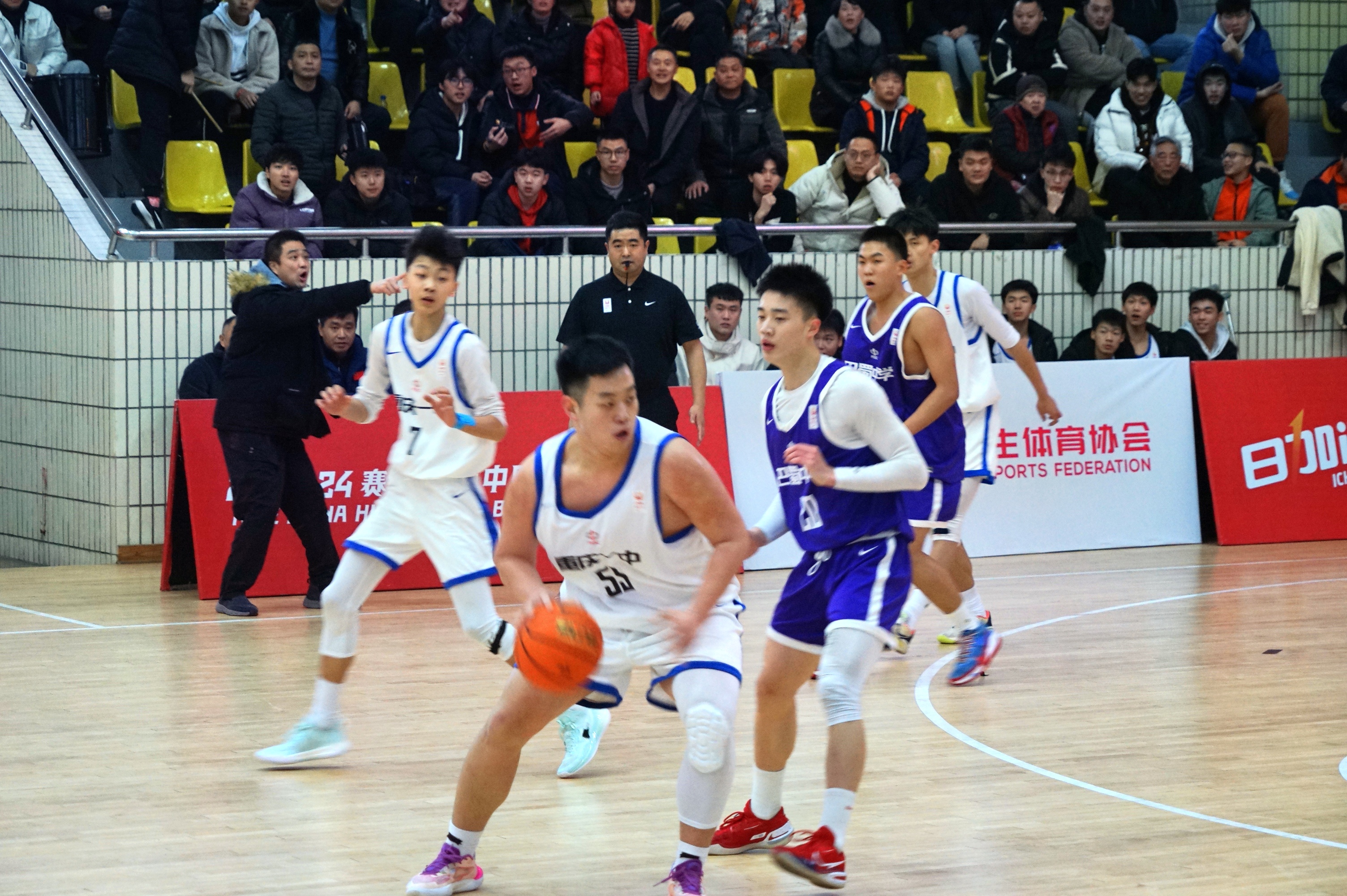 太原高中篮球队_太原高中篮球比赛冠军是谁_太原篮球高中冠军比赛是谁
