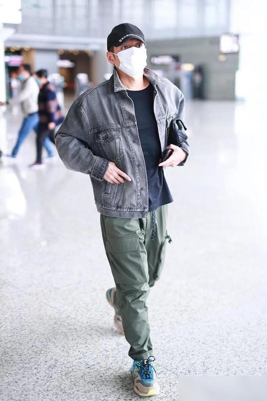 男士健身穿搭_健身房运动裤男士_男子健身运动裤