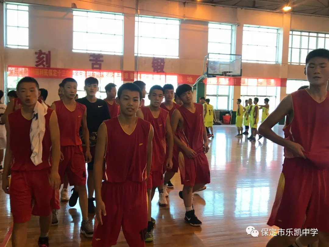 篮球比赛冠军祝福_篮球冠军祝福比赛文案_篮球比赛冠军的祝贺词