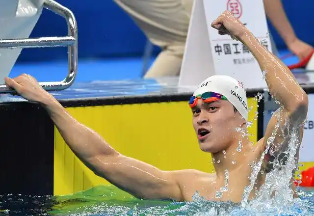 男子4×100米游泳比赛_男子4×200米游泳_游泳1500米冠军男子