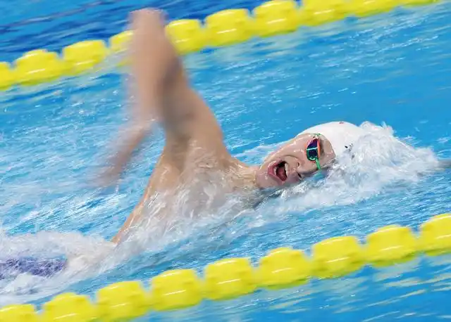 男子4×100米游泳比赛_男子4×200米游泳_游泳1500米冠军男子