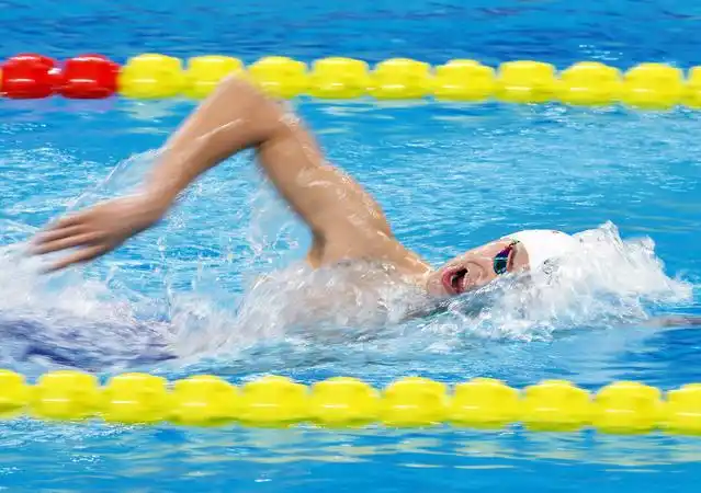 男子4×100米游泳比赛_游泳1500米冠军男子_男子4×200米游泳