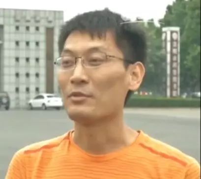 老篮球场地标准尺寸_篮球场地老规则_老式篮球场的尺寸