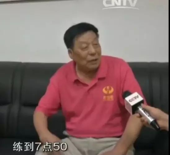 老篮球场地标准尺寸_老式篮球场的尺寸_篮球场地老规则